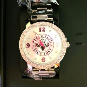 AFFILCTION  CRYSTAL WATCH